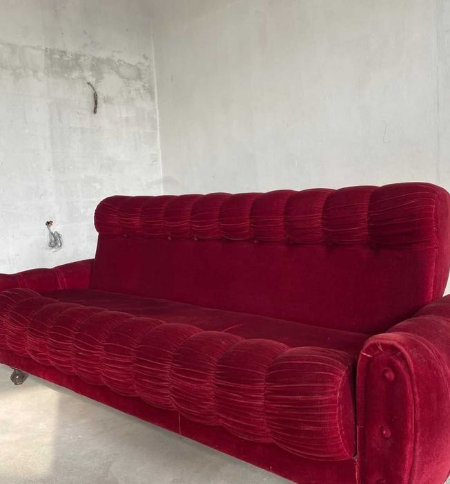 Sofá Vintage Vermelho Veludo