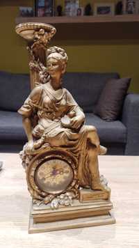 Stary zegar statuetka kobieta figura posąg antyk