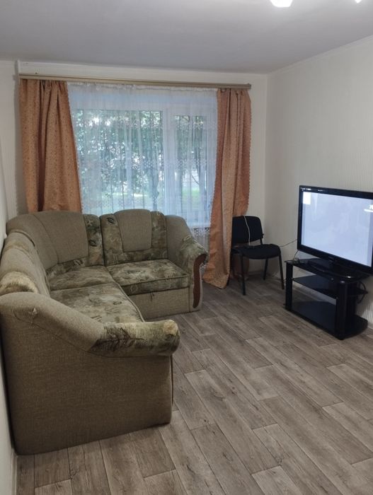 Квартира 1кім.(Не вимикають світло)