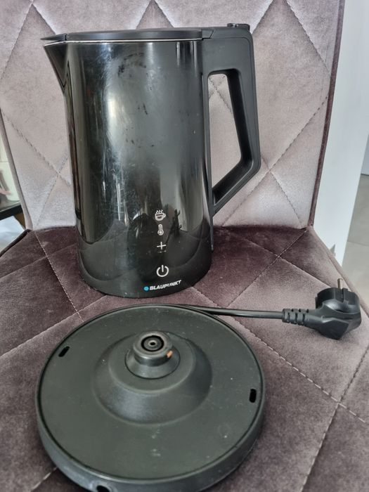 Czajnik elektryczny trzyma temperaturę