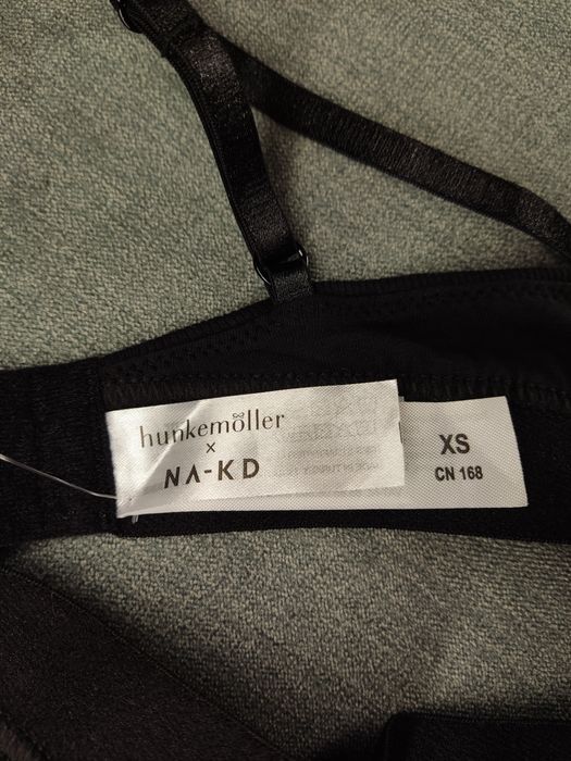 Czarny biustonosz bralet hunkemoller x Na-Kd xs, stanik nieusztywniany