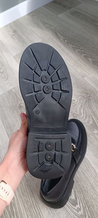 Лофери жіночі шкіряні