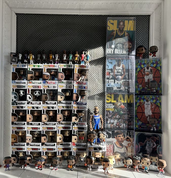 Фігурки Funko POP! NBA, The Godfather, та інші.