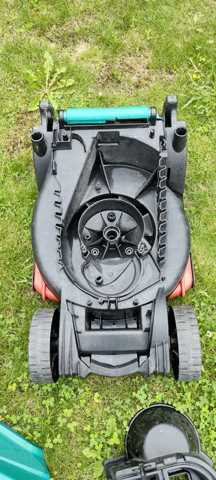 Układ jezdny do kosiarki elektrycznej Bosch ARM 32