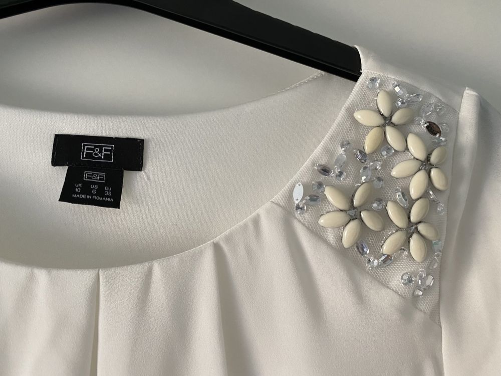 Elegancka biała bluzka z bufiastymi rękawami F&F tesco rozmiar 38 M