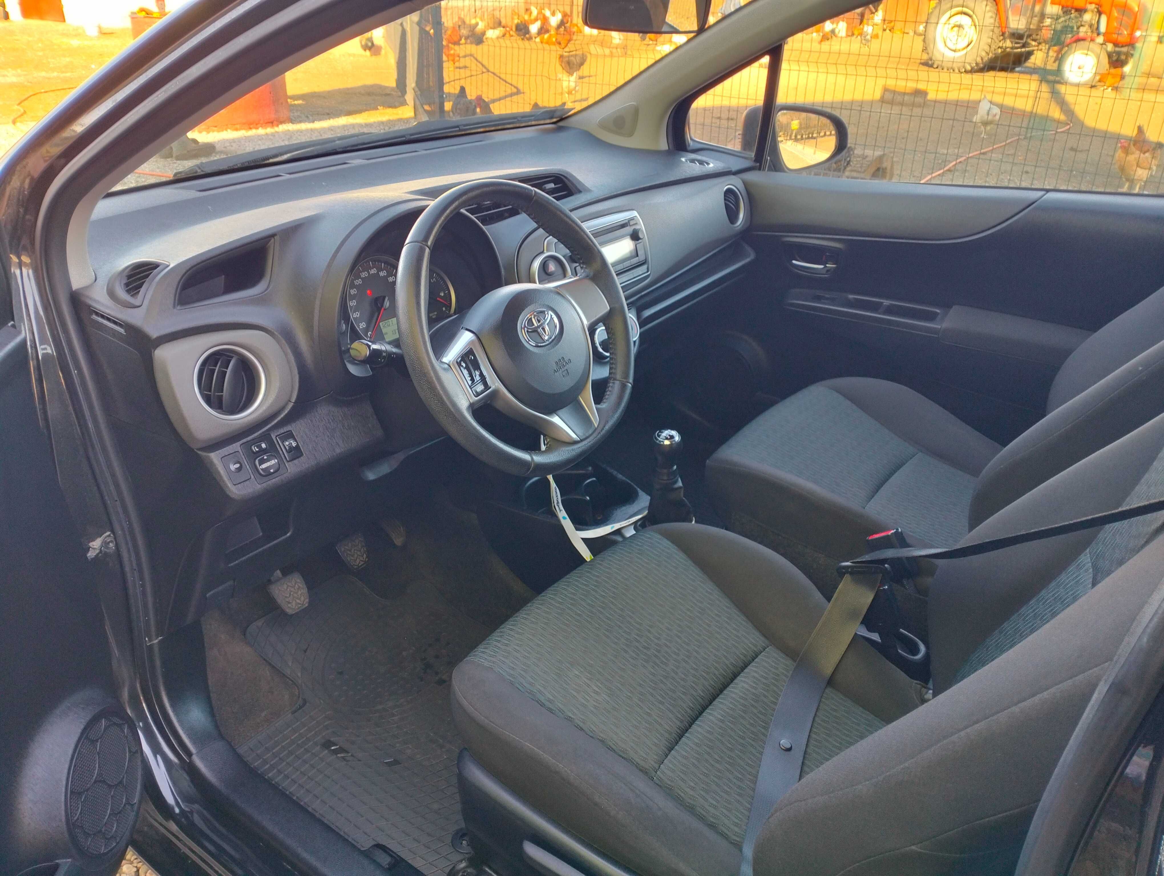 Toyota Yaris 2012r 1.0 benzyna