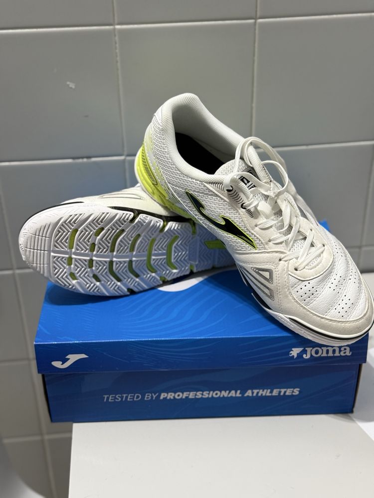 Sapatilhas Joma como novas
