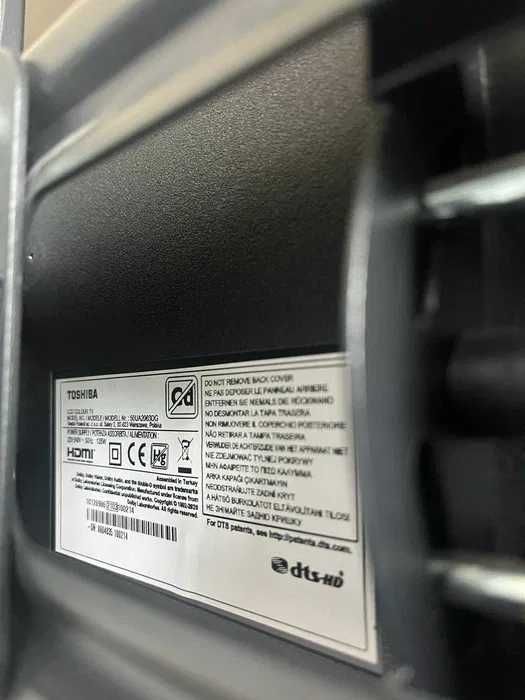 Telewizor toshiba z wysięgnikiem