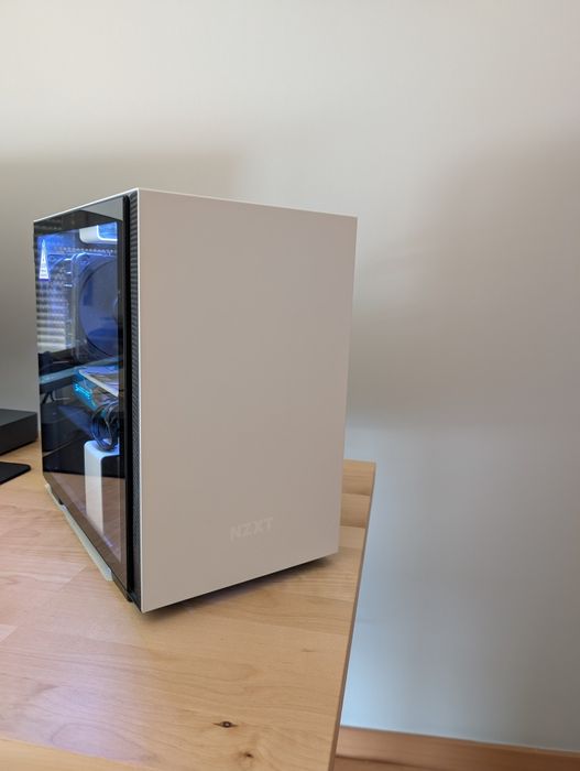 PC Gaming Ryzen 5 3600 / 16GB RAM / 1TB NVMe / RX 590 / NZXT 210i
