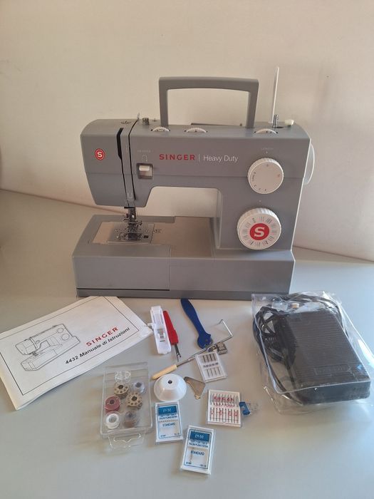 Máquina de costura Singer 32 PT