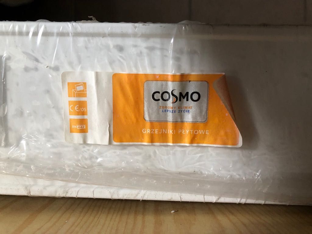 Grzejnik płytowy Vonova COSMO G22 60x52 + głowica termostatyczna