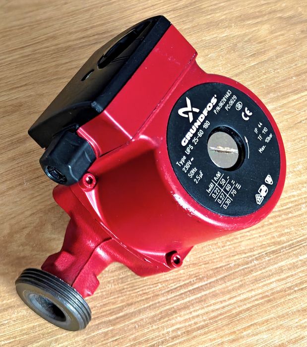 Pompa Grundfos UPS 25-60 rozstaw 180 mm - Stan bardzo dobry