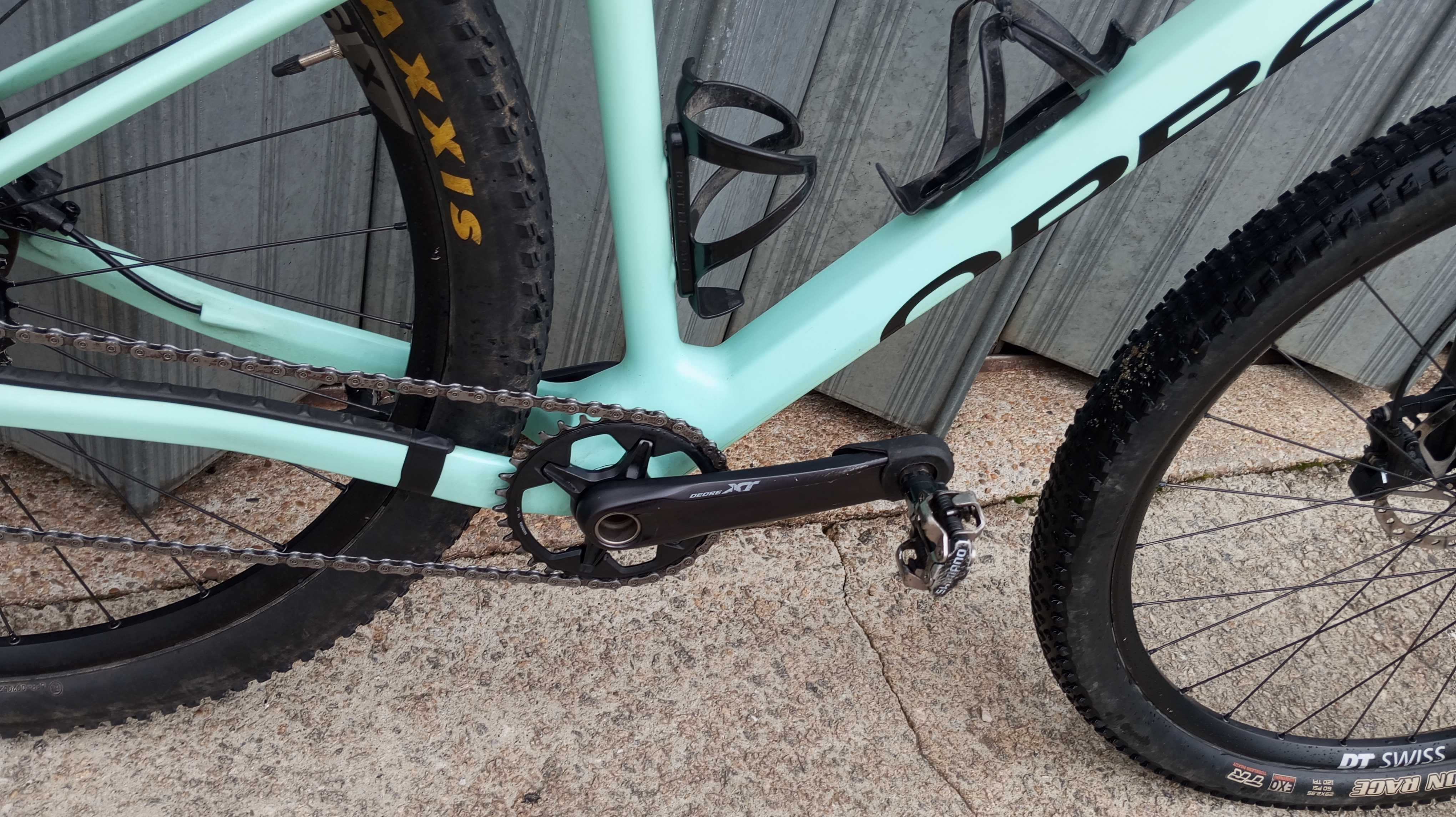 Vendo bicicleta orbea alma excelente estado.