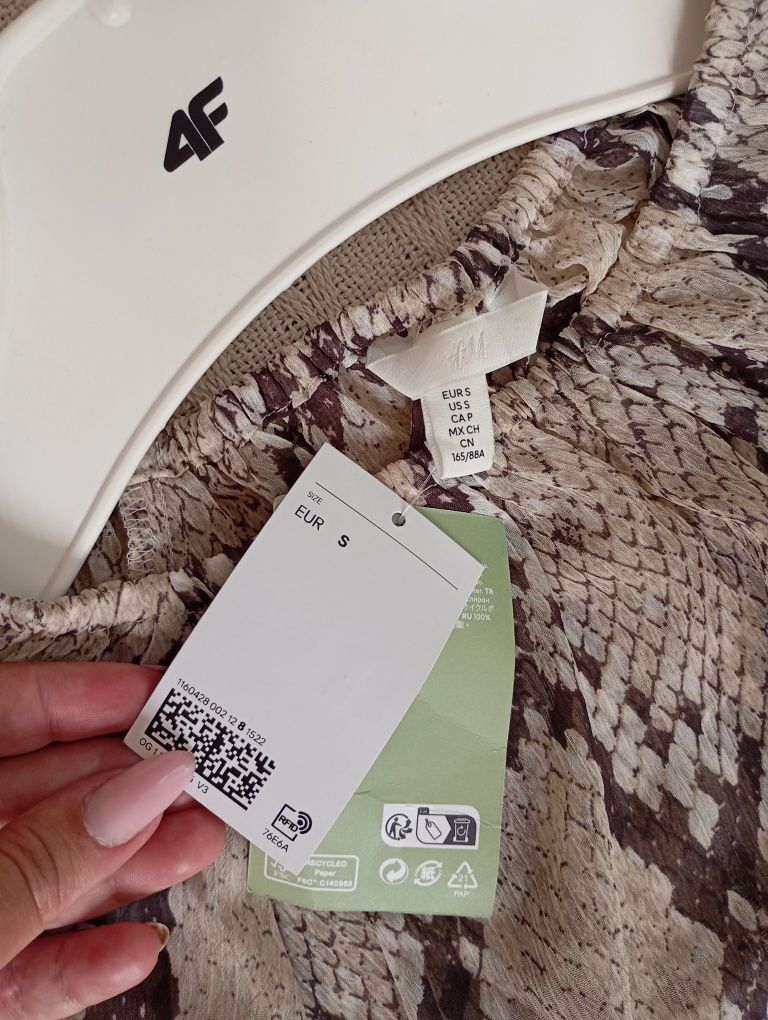 H&M S-L obszerna NOWA bluzka z imitacji skóry węża