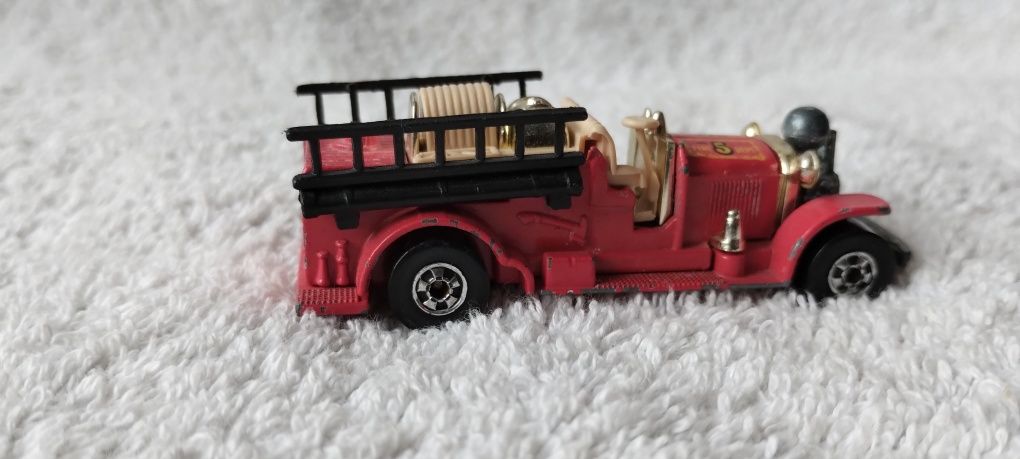 Hot wheels fire truck