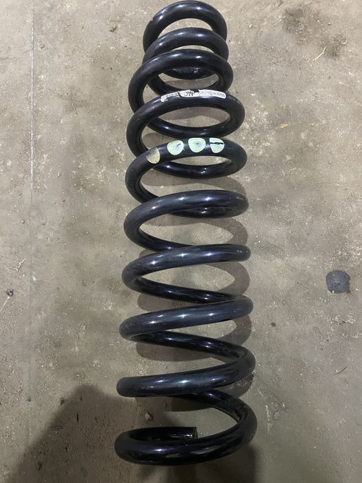 Пружина передня VW Touareg