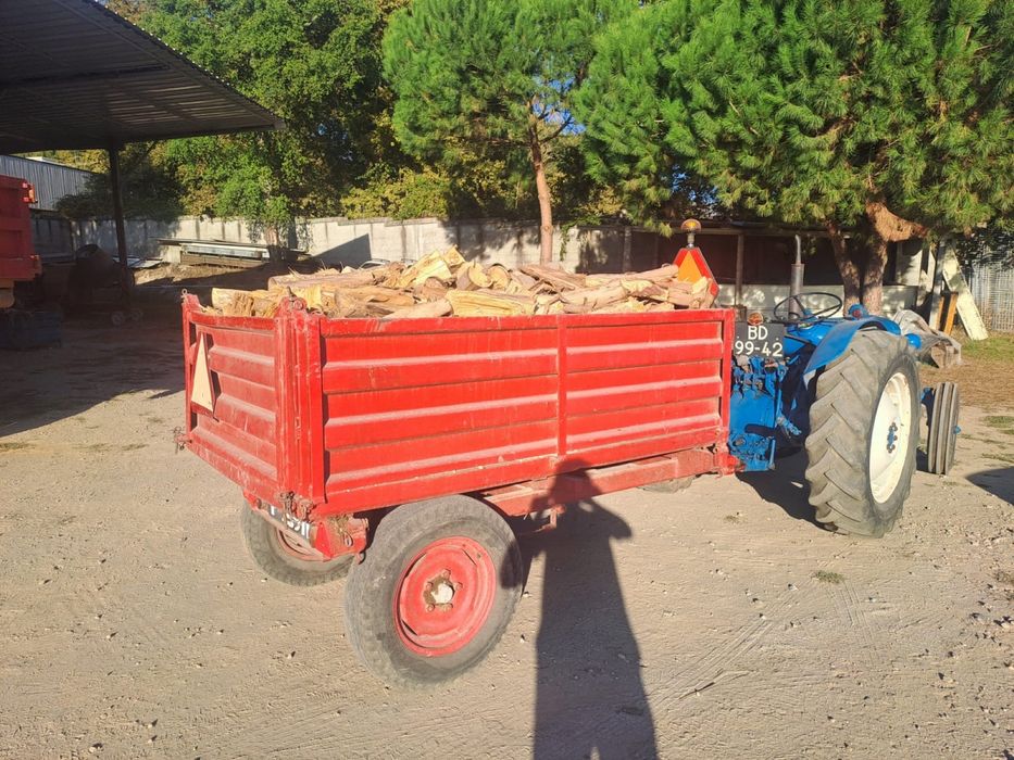 Reboque agricola tri basculante