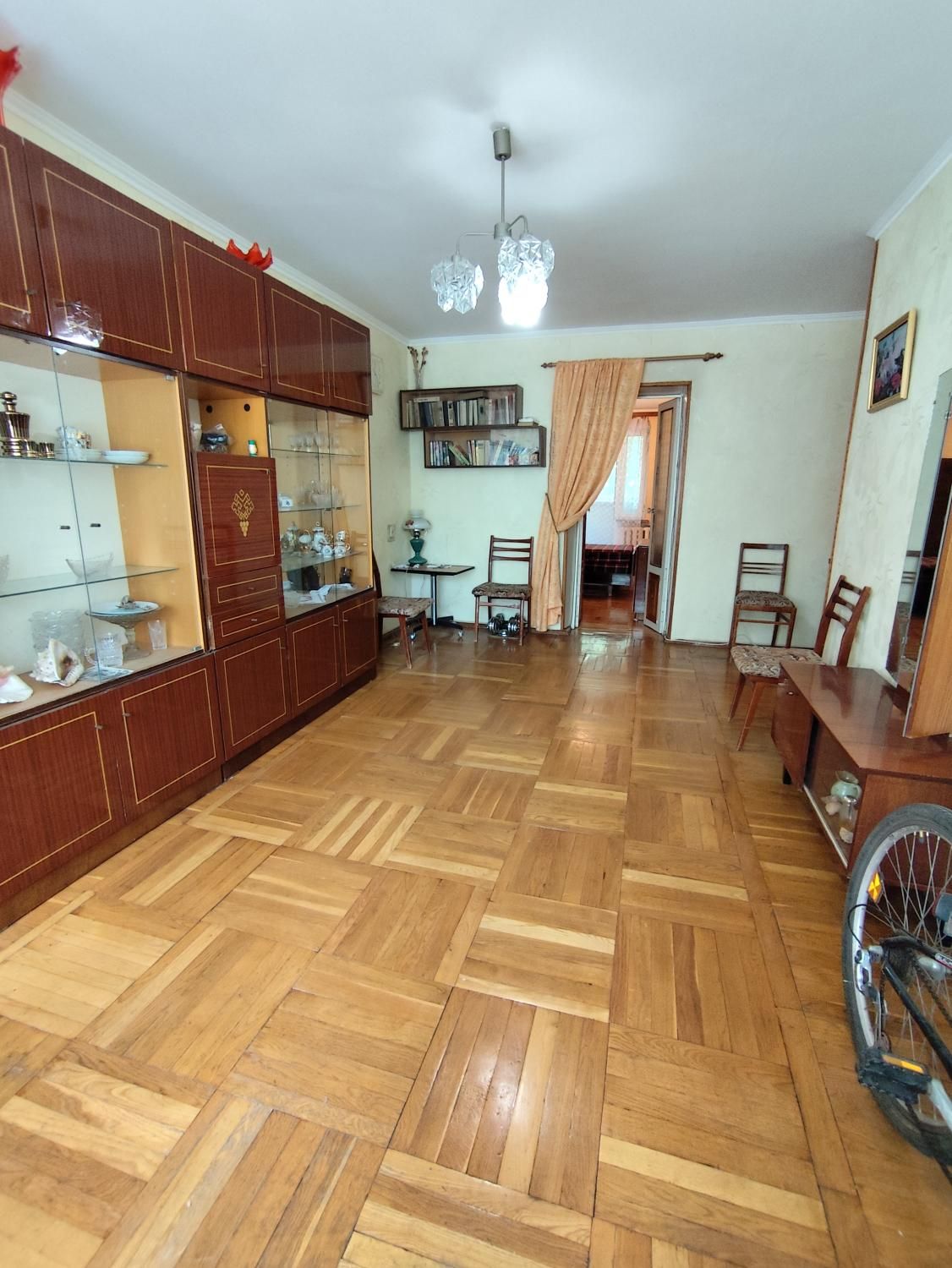Продам 3 ком квартиру на ул.Инглези/Королева(340-322)