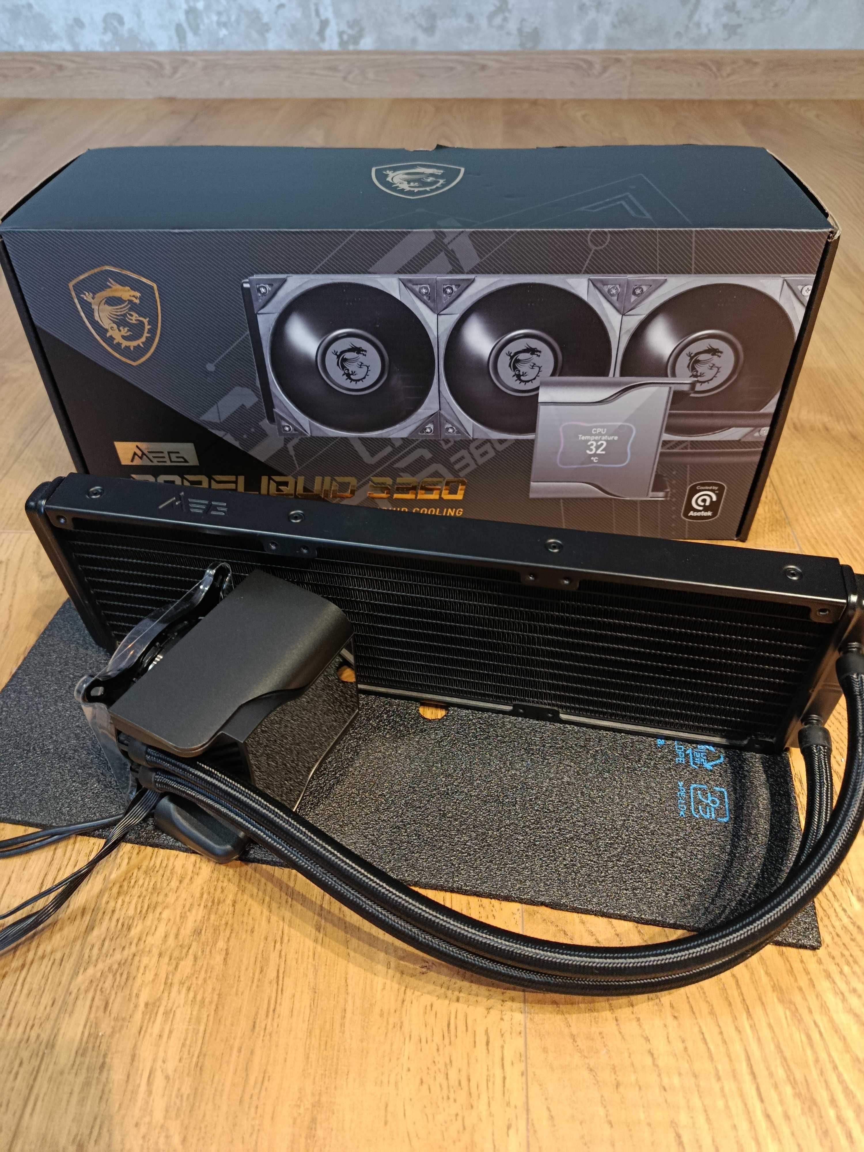 Chłodzenie wodne MSI MEG Core Liquid S360 / 3x120mm / Ekran LCD