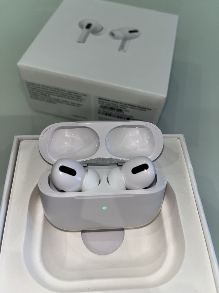 Air Pods PRO навушники