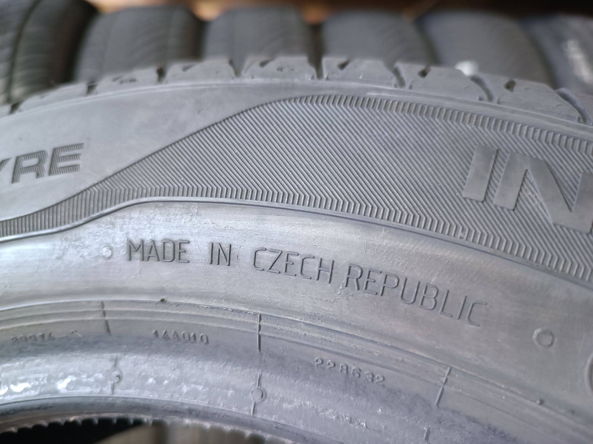 Майже нові літні шини UNIROYAL 145/70 R13 резина Р13