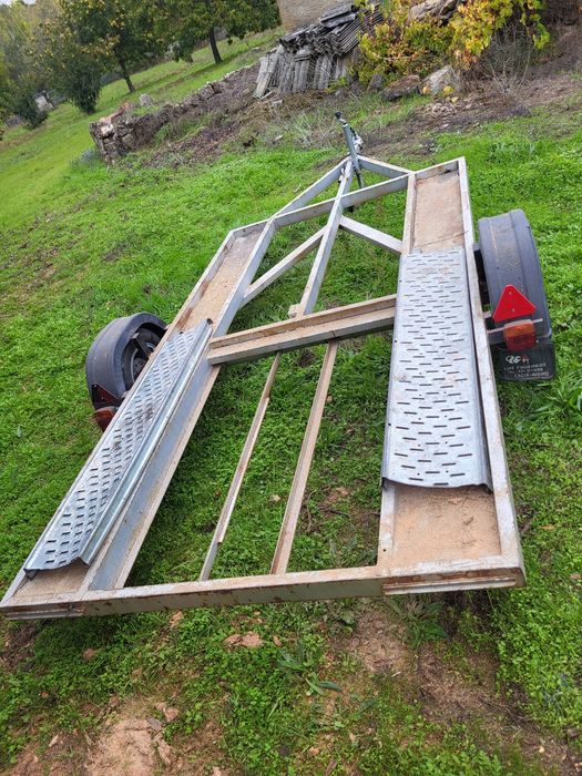 Reboque para veículos