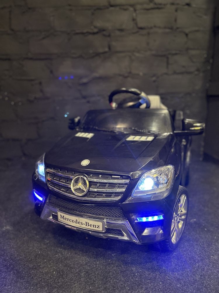 Mercedes-benz ML350 4matic czarny dla dzieci zabawkowy na akumulator