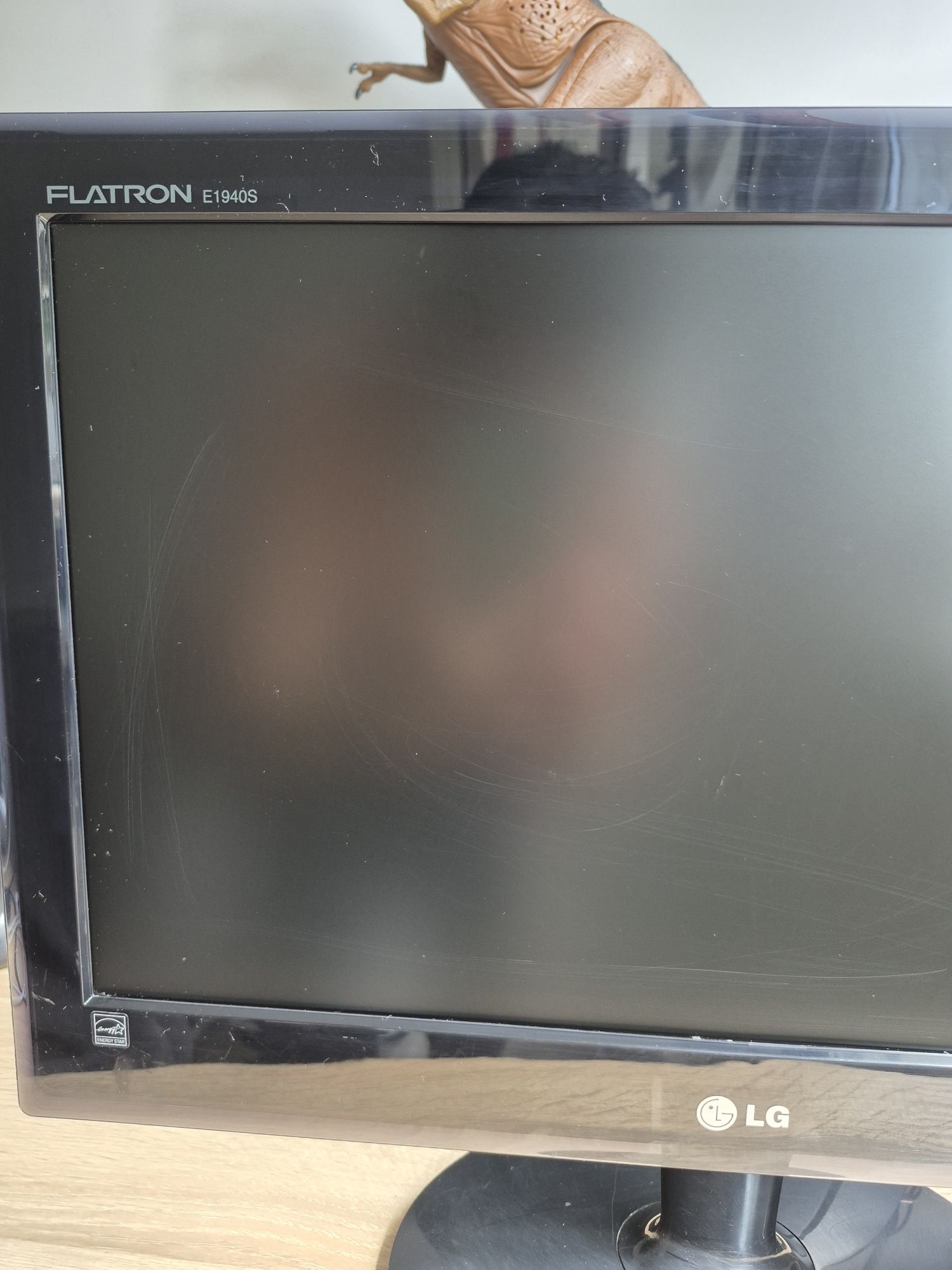 Monitor LG 20 cali