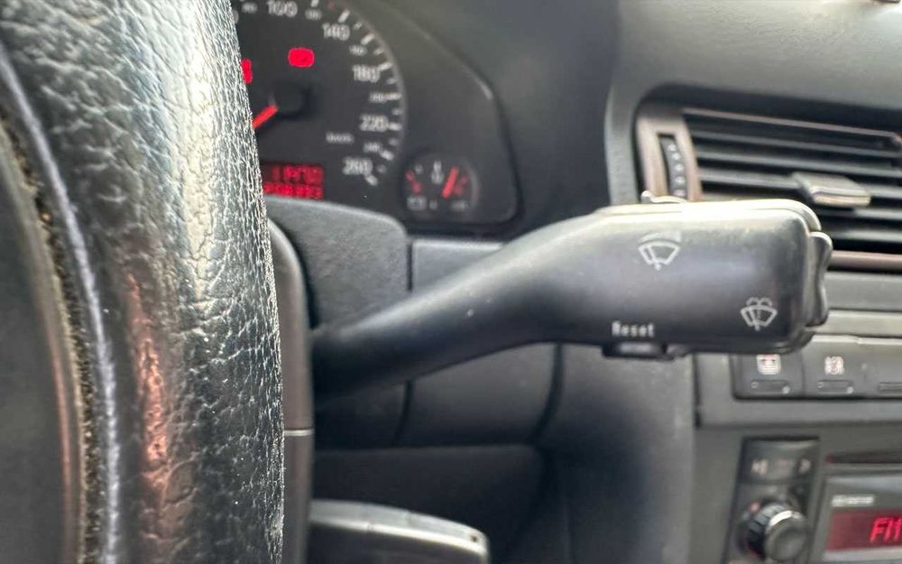 Audi A6 2000 року