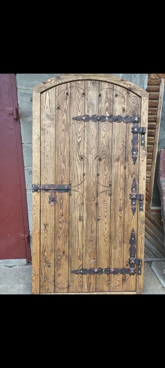 Drzwi drewniane do ziemianki (piwnicy)