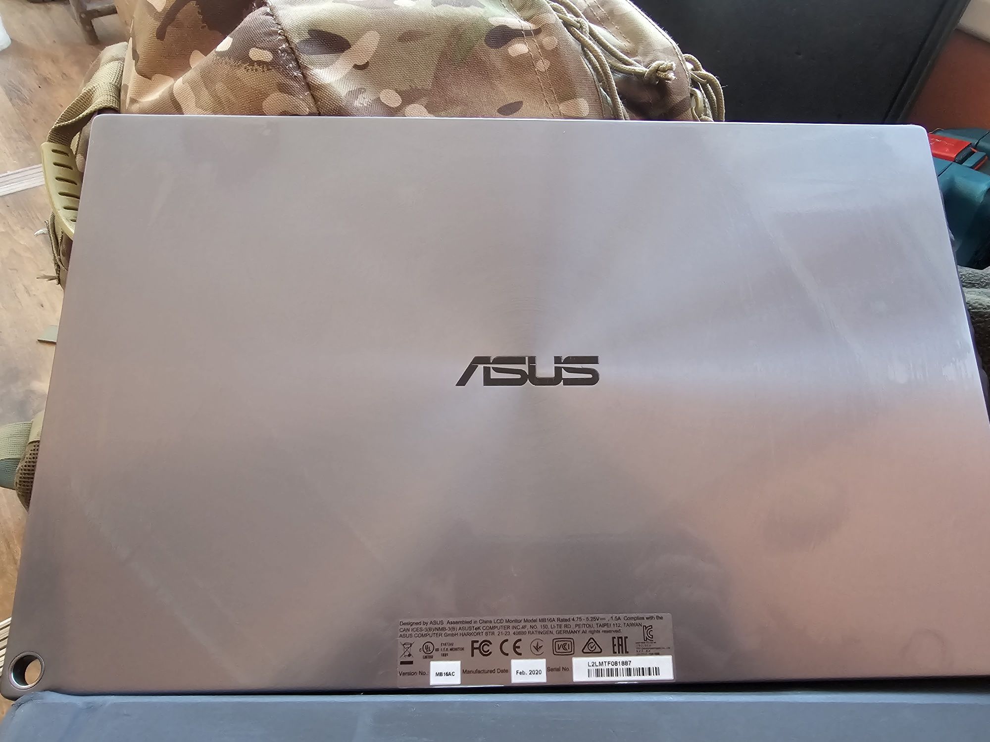 Продам Портативный Монітор asus 15.6