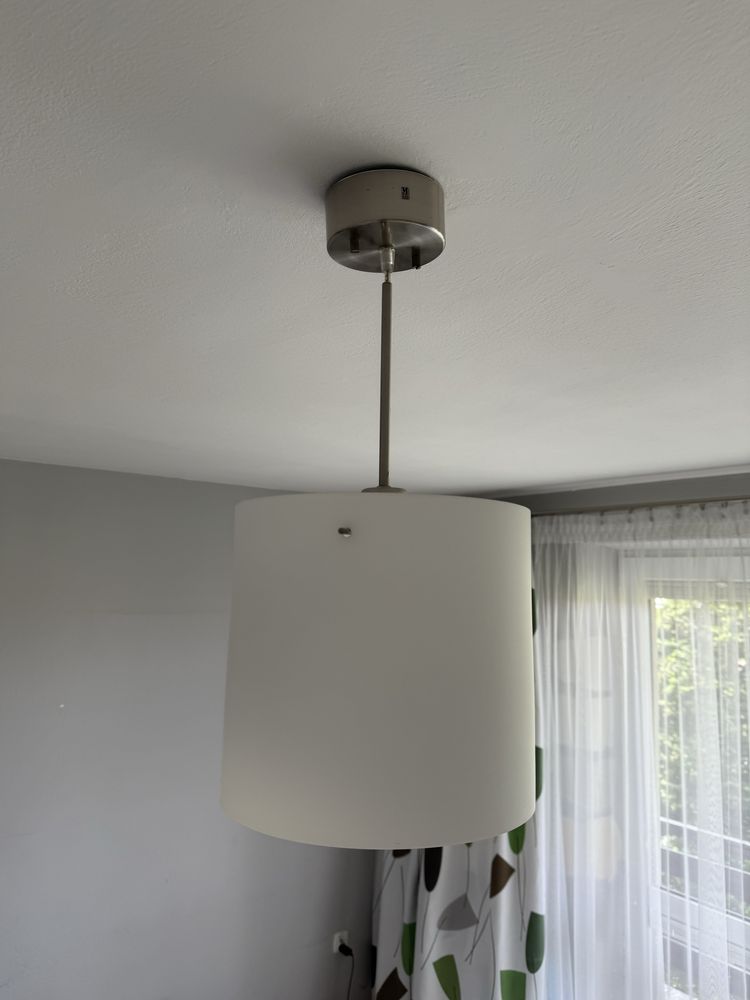 Lampa wisząca biała_szkło mleczne