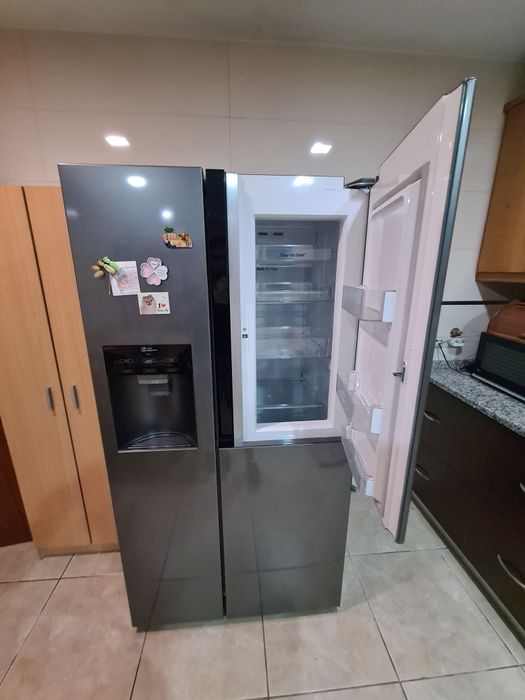 Frigorífico Americano LG GSJ361DIDV (No Frost - 179 cm - 591 L - Inox)