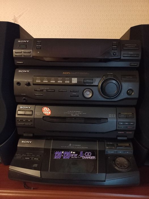 SONY  HCD-XB5 compact disk. 200$