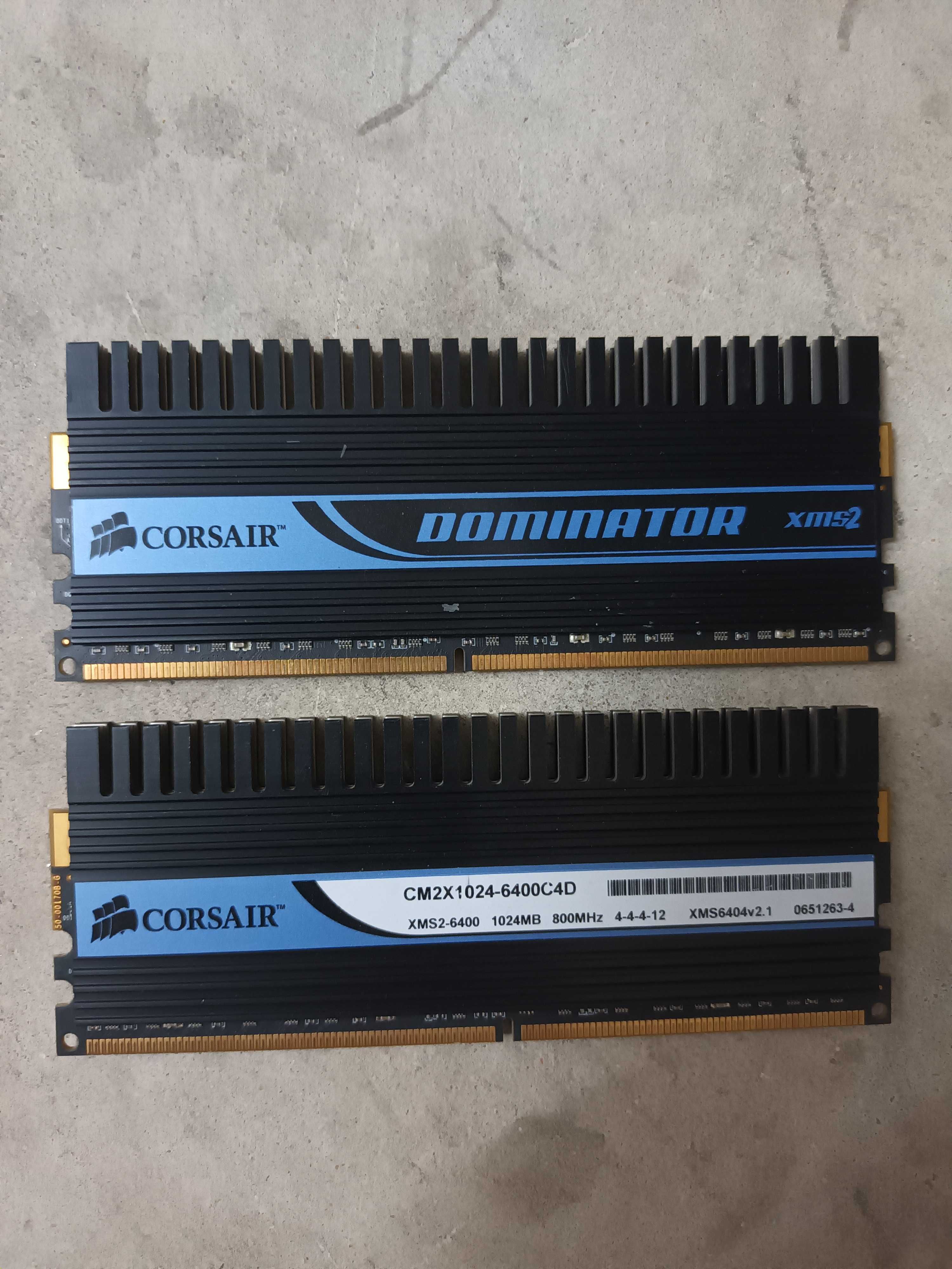 Memórias RAM 2GB (2x1GB) DDR2 Corsair Dominator XMS2 800Mhz