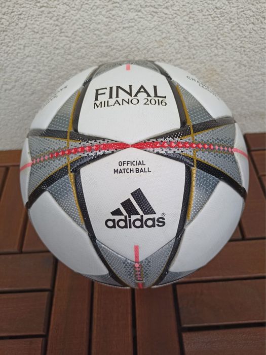 Piłka Adidas Champions League OMB