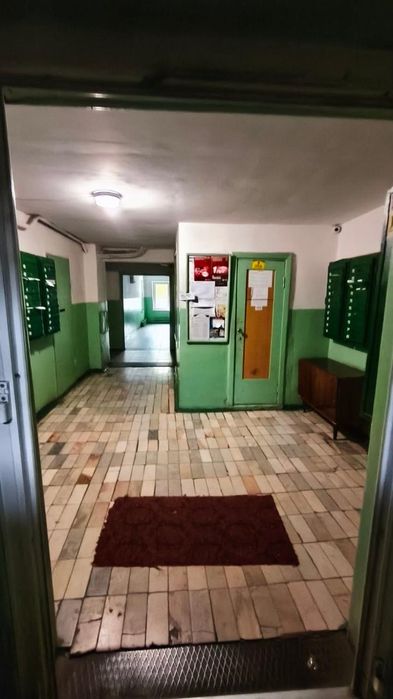 Продам 3х кімнатну квартиру. Ж/М Червоний камінь. Коробова 24.
