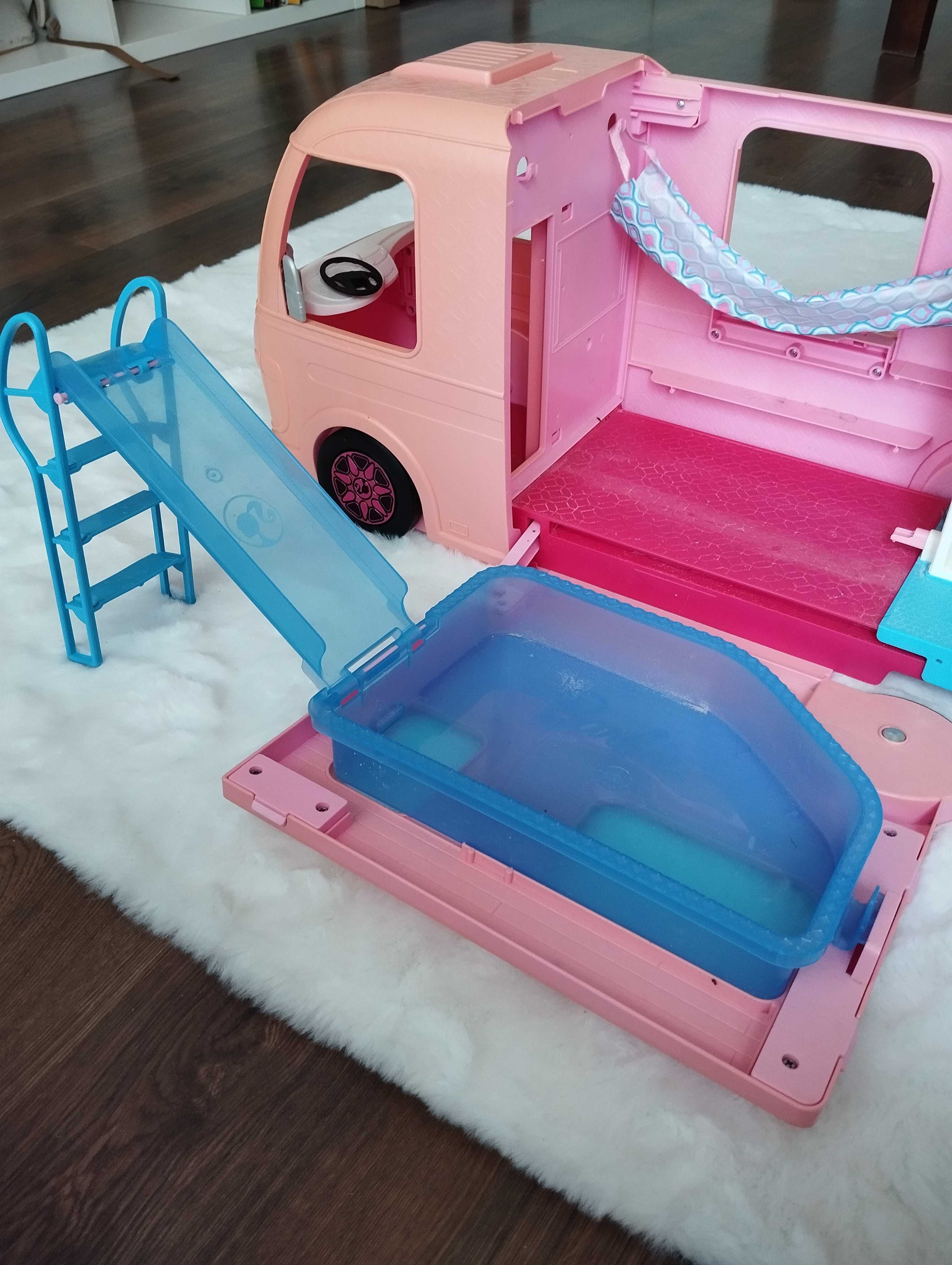 Kamper lalki Barbie