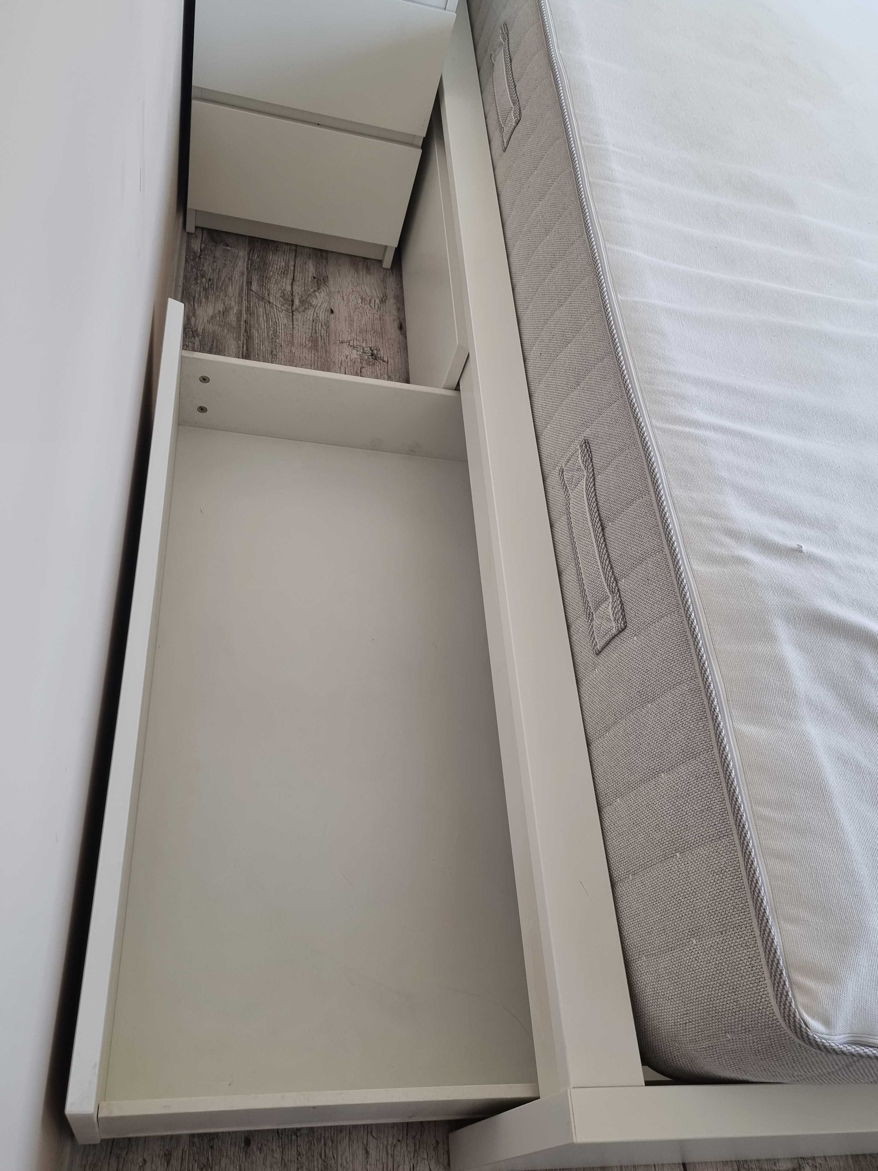 Łóżko Malim 209cmx156cm - białe z materacem