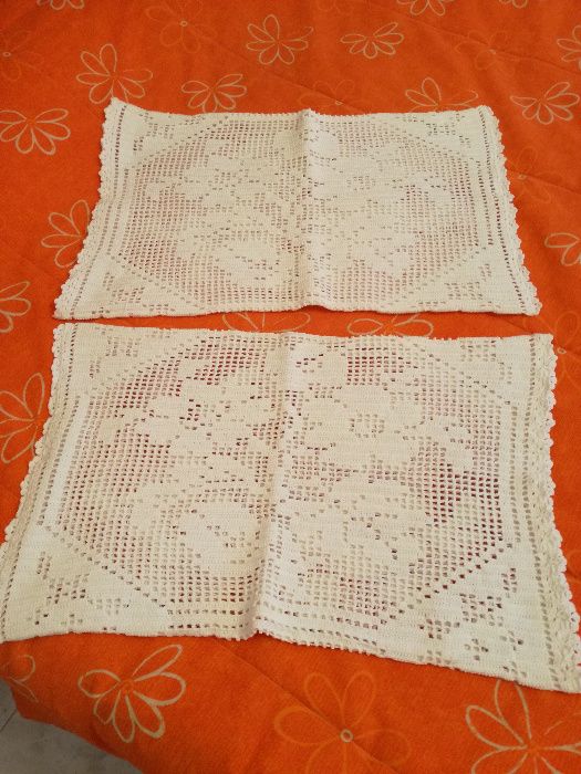 Colcha em Crochet para Cama de Corpo e Meio + 2 Almofadas