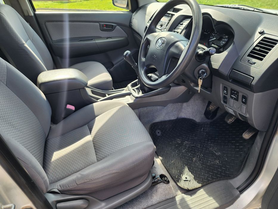 Toyota Hilux 2.5 diesel 2014 рік ІДЕАЛ!
