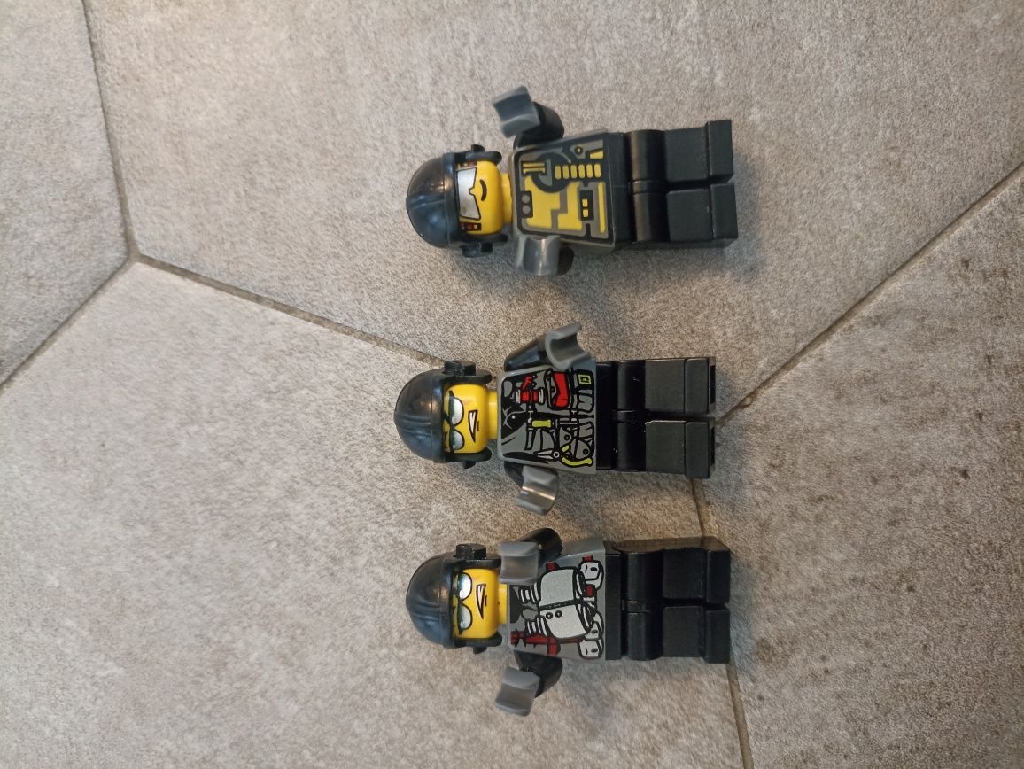 LEGO 7297 Dino transport, dinozaur, klasyk t-rex. Figurka gratis