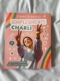 Livro da Charli D’ Amelio
