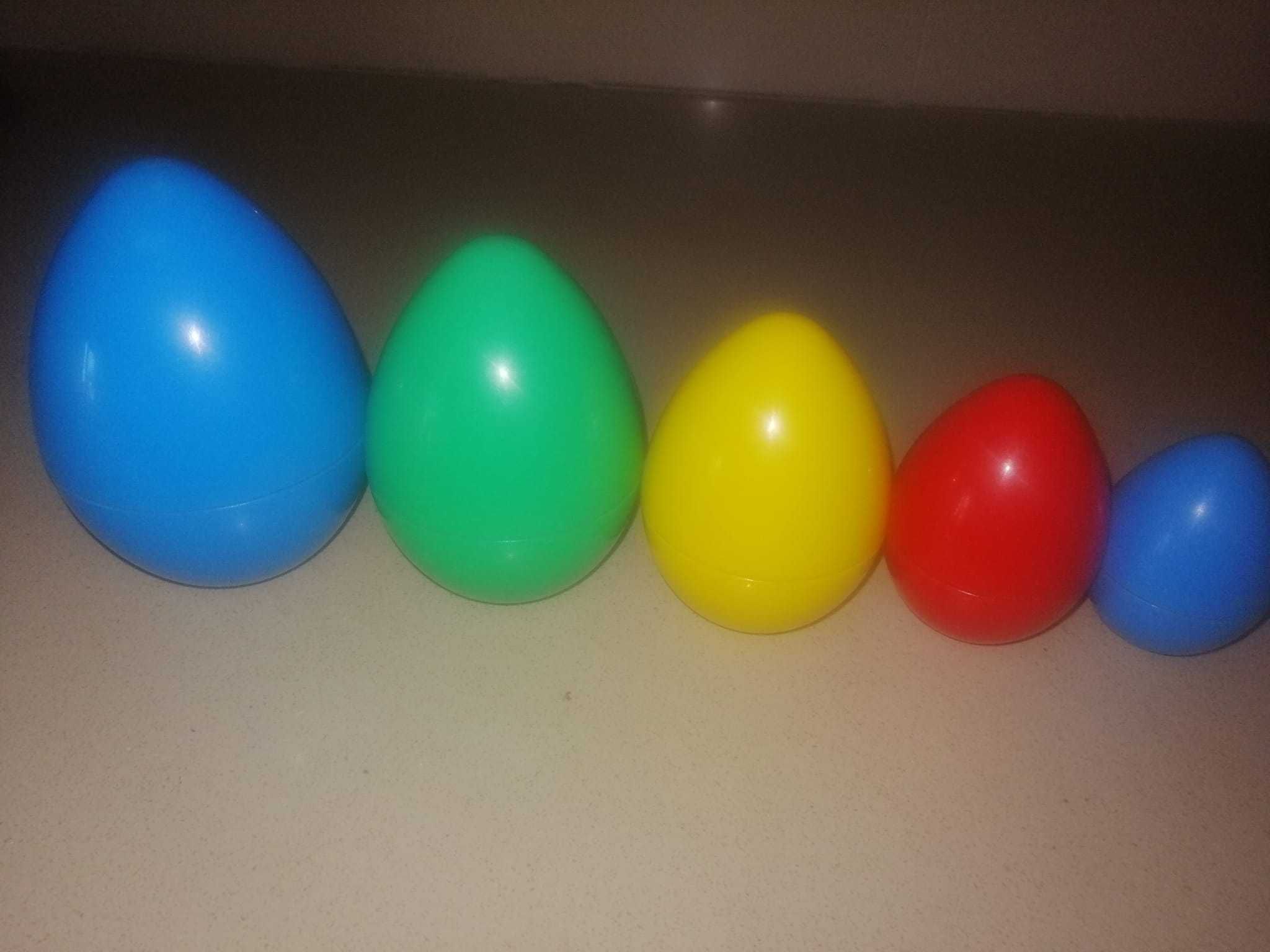 5 Ovos de encaixe