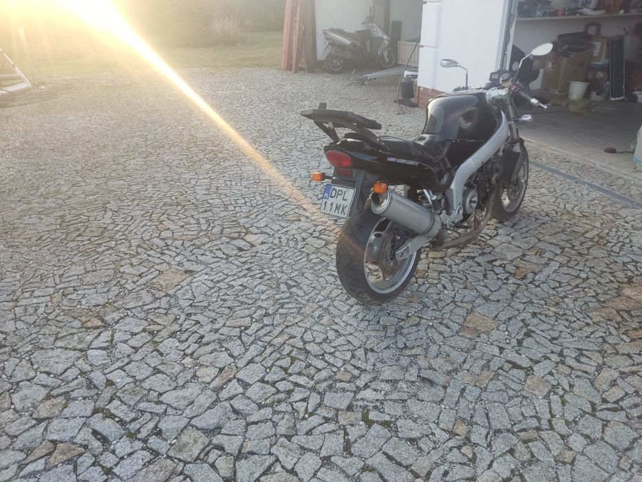 Motocykl Triumph 999i