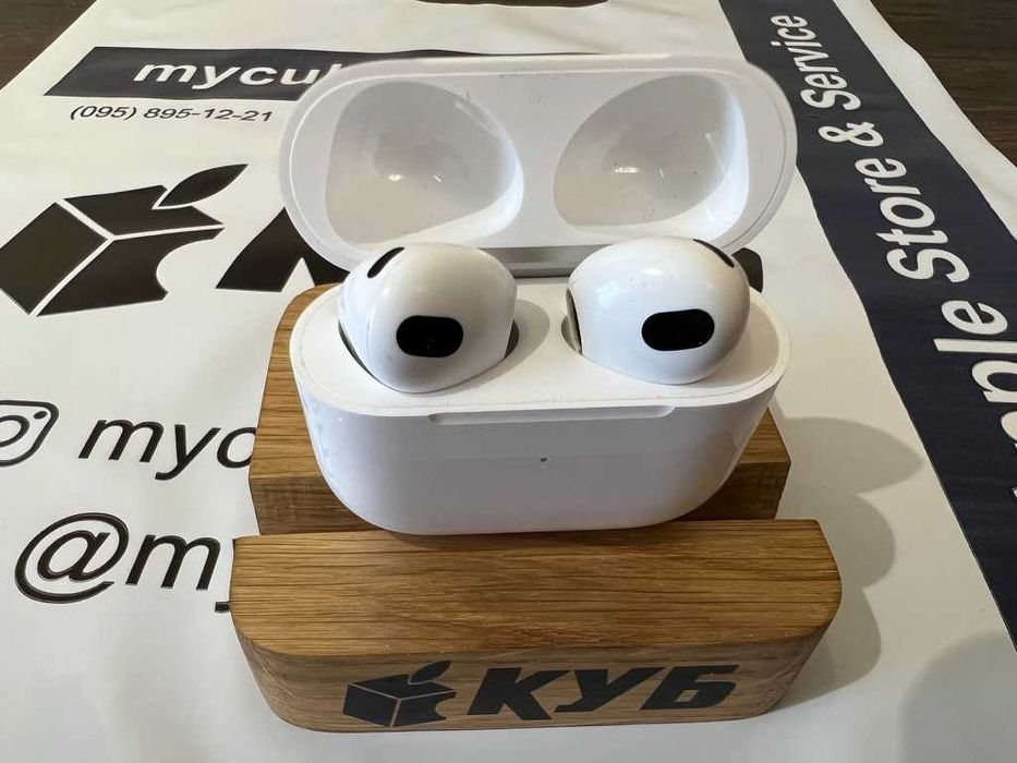 Навушники Apple AirPods 3 MME73