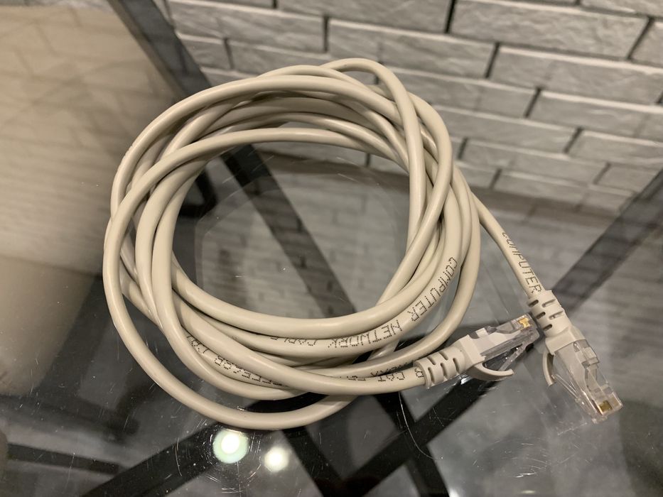 Интернет-кабель (патч-корд, витая пара), (1,2 м). (Новый)