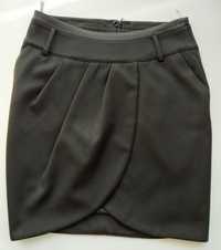 Czarna elegancka mini spódniczka. rozm. z metki 38