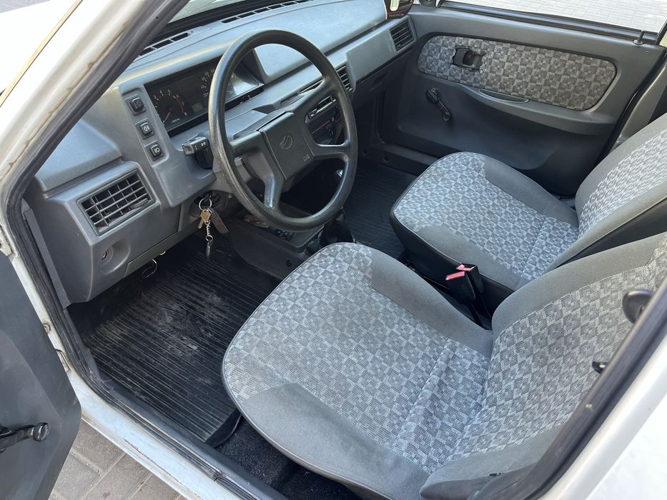 Продам таврию Славуту заз 1103