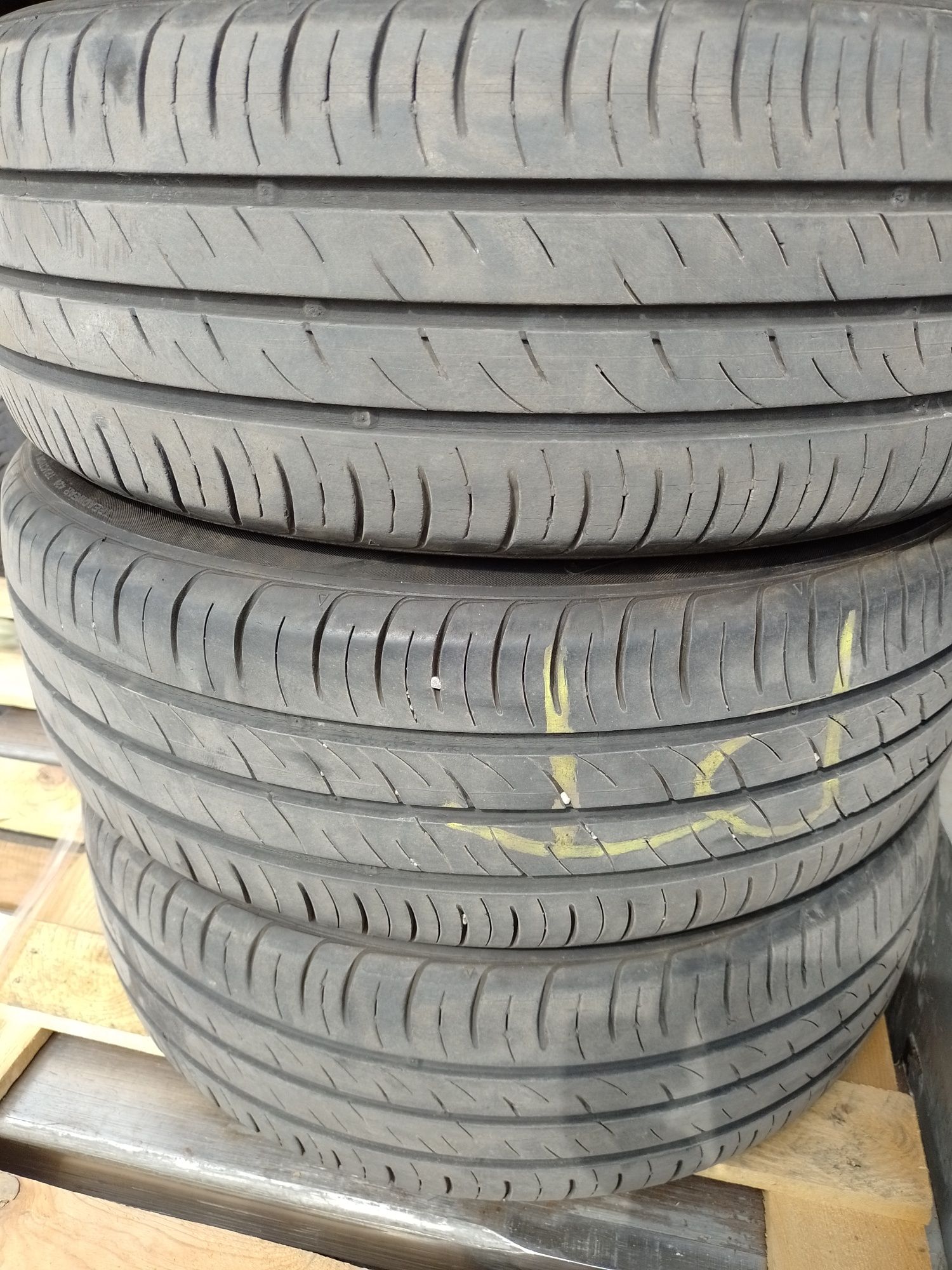 Opony kumho 185/60/15